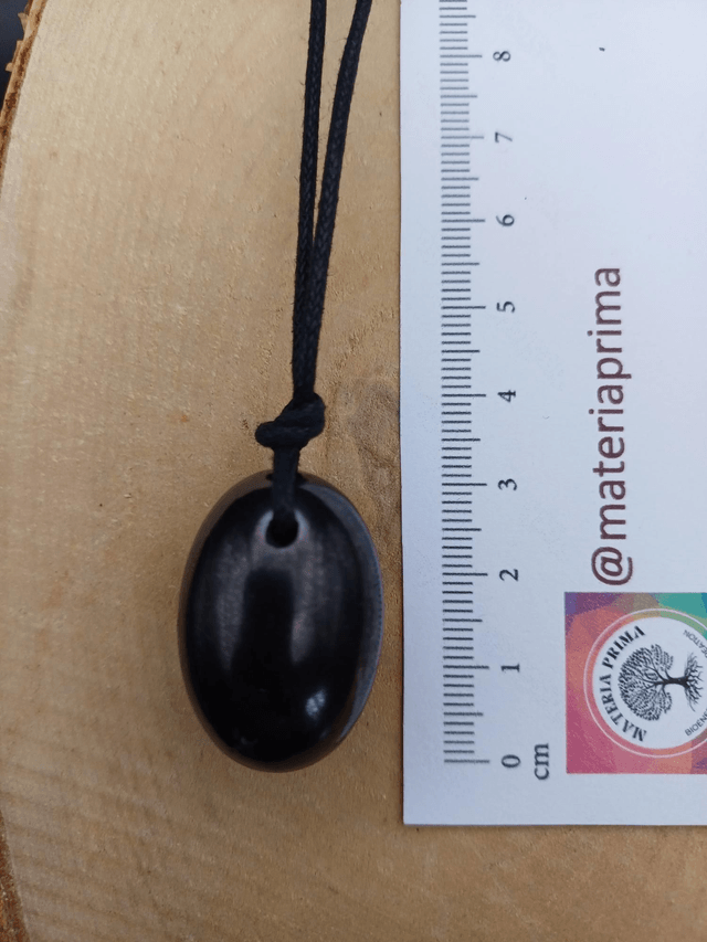 Pendentif shungite olive