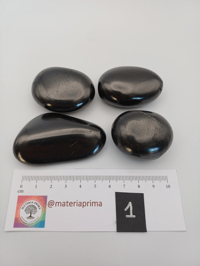 Shungite (pierre roulée) taille M