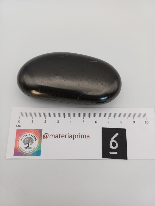 Shungite (pierre roulée) taille M