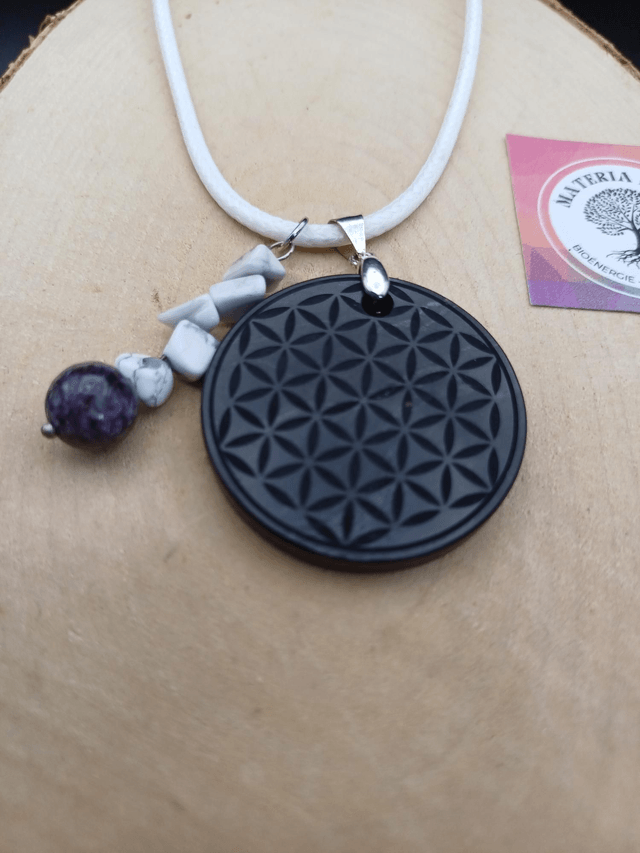 Collier shungite fleur de vie / howlite / charoïte