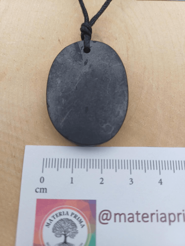 Pendentif shungite ovale 12g