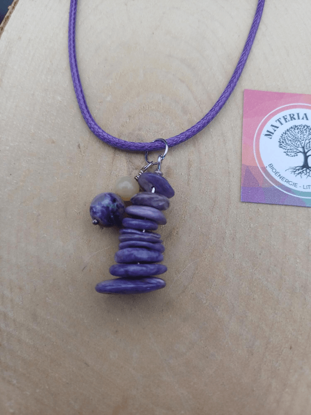 Collier charoïte