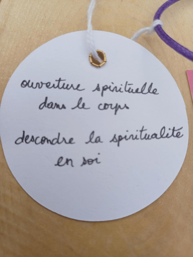Collier charoïte