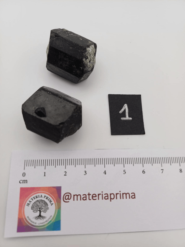 Tourmaline noire (pierre brute)