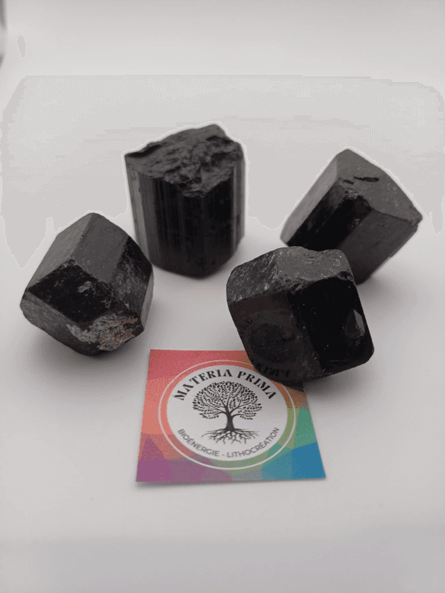Tourmaline noire (pierre brute)