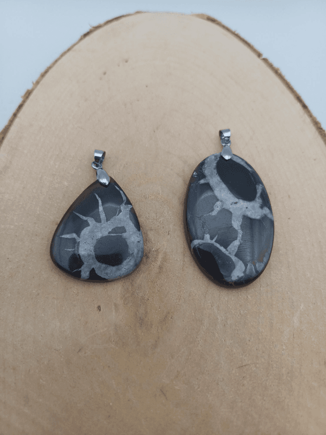 Pendentif septaria noire